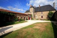 la façade du logis.jpg	La Chabotterie	© David Fugère-La Chabotterie; 