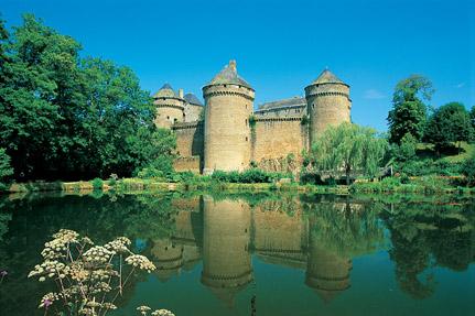 Lassay-les-Châteaux © J.P.Klein