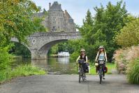 Sarthe by bike, Abbaye de Solesmes © J. Damase
